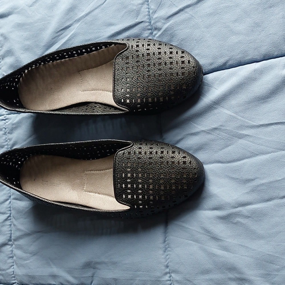 Aerosol shoes